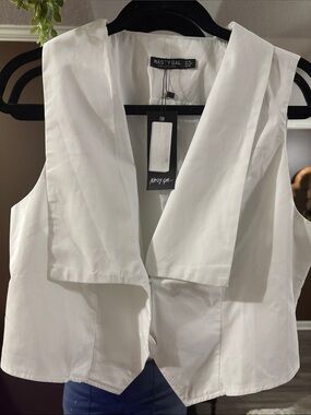 Nasty Gal White Sleeveless Blazer Vest with Draped Lapel